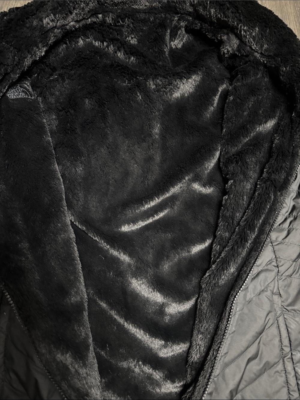The North Face Women's Black Quilted Vest with Faux-Fur Collar - Picture 3 of 11